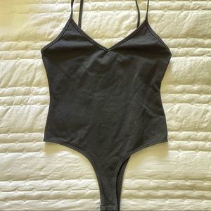 Bundle of 4 xs+xxs bodysuits <3